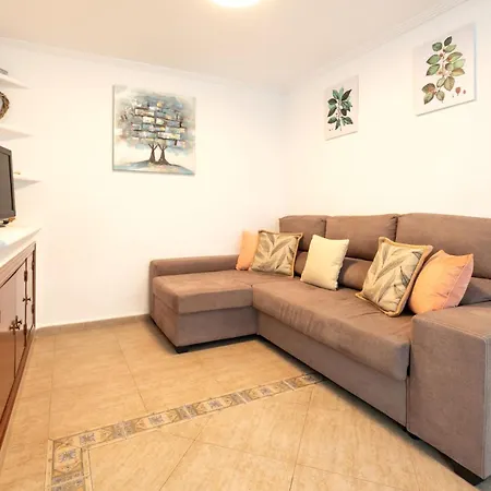 Sunbeach- Cerca De La Playa En *