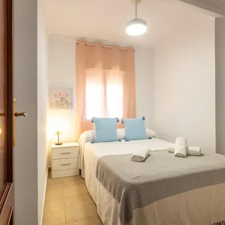 Sunbeach- Cerca De La Playa En Apartment *